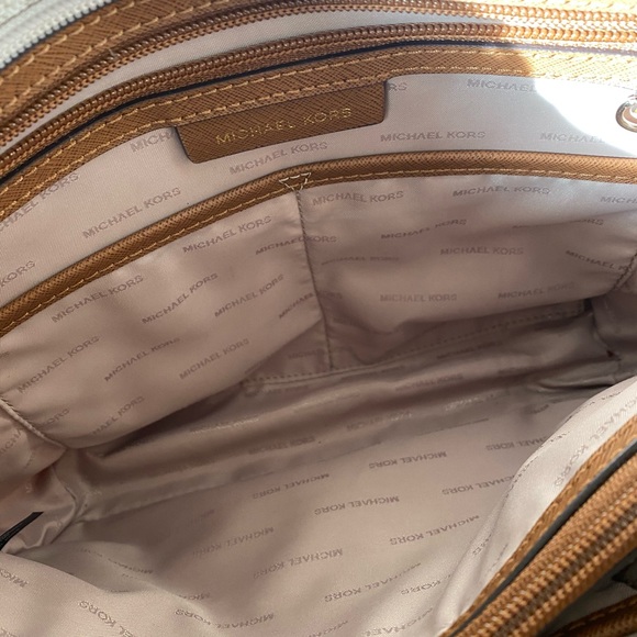 BEAUTIFUL MK SHOULDER BAG - Picture 9 of 15